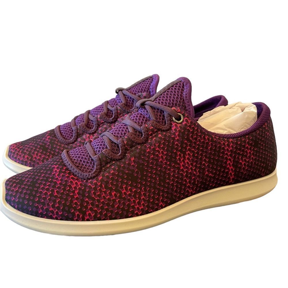 ECCO SENSE‎ IN PURPLE,sz 9-9.5